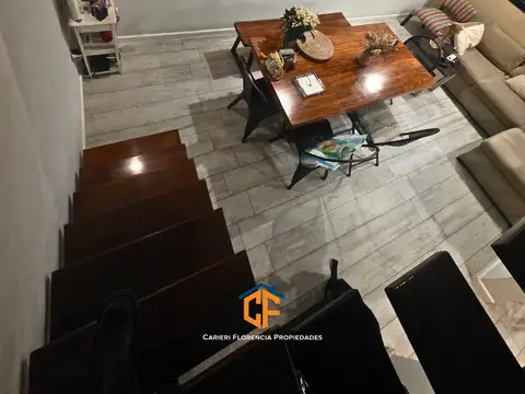 Depto Tipo Casa en Alquiler de 3 ambientes