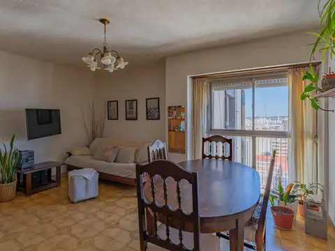 VENTA DEPARTAMENTOS 4 AMBIENTES CENTRO