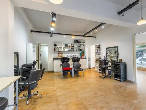 Local comercial en el entorno del barrio Chauvin