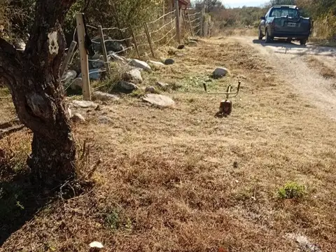 OPORTUNIDAD- Venta Terreno en Cortaderas 1000m2