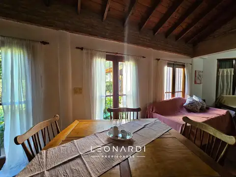 Casa 4 ambientes con 1 baño