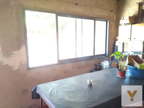 Casa 5 ambientes con 1 baño