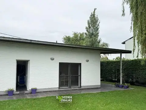 Casa 4 ambientes con 3 baños