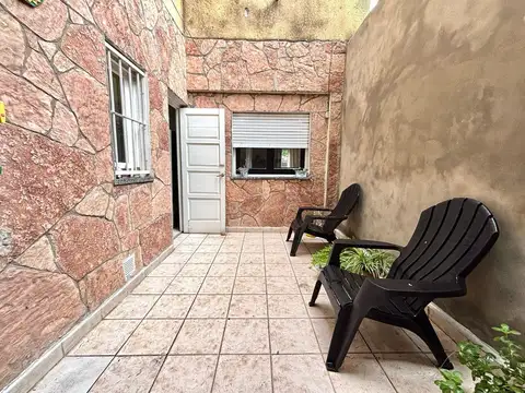 VENTA - DEPTO 2 DORMITORIOS CON PATIO - PICHINCHA