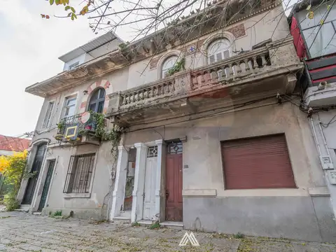 Casa 3 dormitorios en VENTA, La Teja, a RECICLAR