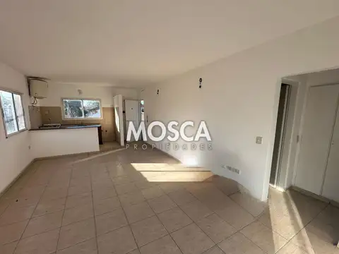 Departamento en alquiler Moreno centro