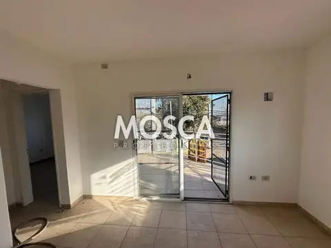 ALQUILER DOS AMBIENTES MORENO CENTRO