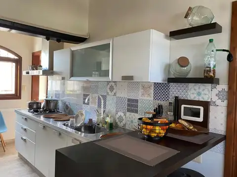 Departamento 6 ambientes con 2 baños