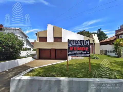 Casa mas departamento de dos ambientes en un hermoso barrio residencial de Mar de Ajo!!