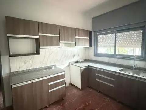 Venta Casa 4 Ambientes  Ituzaingo Norte