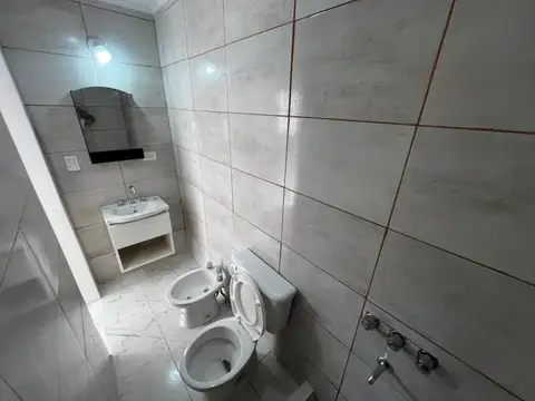 Depto Tipo Casa Monoambiente con 1 baño