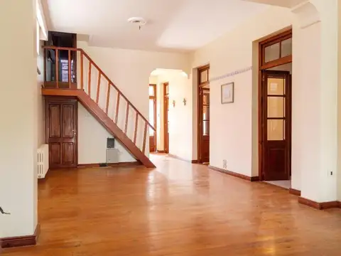 Casa en venta - 3 Dormitorios 1 Baño - Chivilcoy