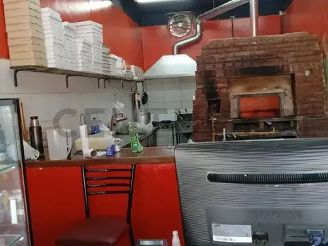 Avenida Martín García 7000, Piso 0