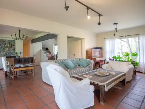 CASA EN VENTA BARRIO SENDEROS 2