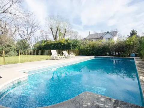 Casa en Venta en El Descanso I, USD 340.000