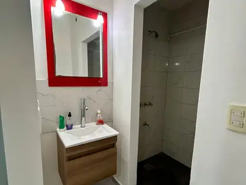 Avenida Reservistas Argentinos 300, Piso 1