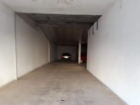 Galpon en Venta 34  mts Fondo