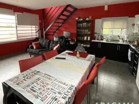 Depto Tipo Casa en Venta de 2 ambientes