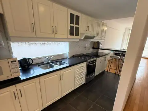 Departamento en Alquiler en Martin, $ 640.000