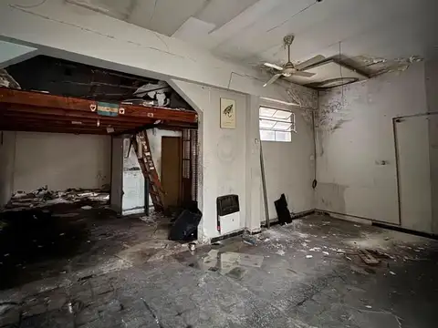 Casa en Venta con proyecto y legajo, Barrio Abasto, Rosario, 3 dormitorios c/cochera a reciclar