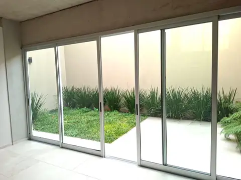 EXCELENTE 3 AMB EN PB JARDIN PROPIO A ESTRENAR