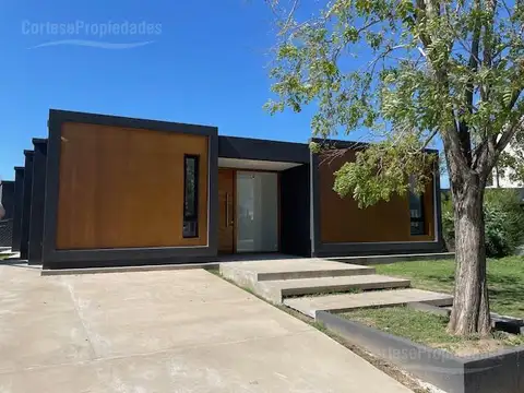 Casa en venta en barrio El Canton Golf