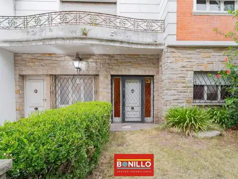 Depto Tipo Casa en Venta en Agronomia, USD 330.000