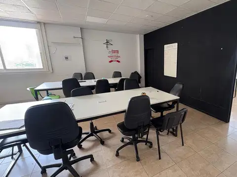 Oficina en Alquiler en Lomas de Zamora, $ 1.700.000