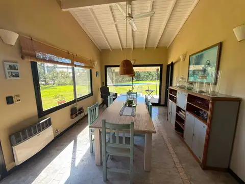 Casa 5 ambientes con 3 baños
