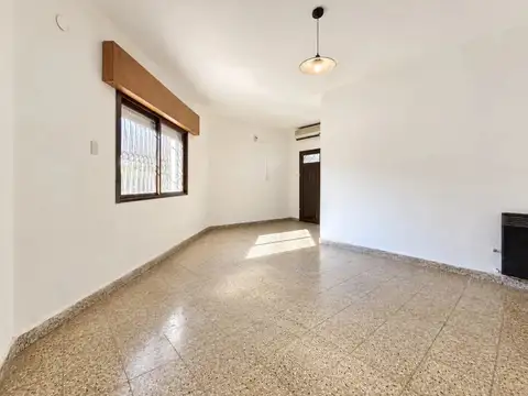 Depto Tipo Casa en Alquiler de 1 dormitorio