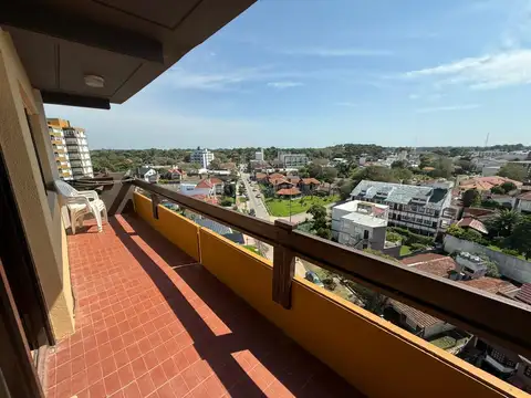 Departamento en Alquiler en Villa Gesell, $ 100