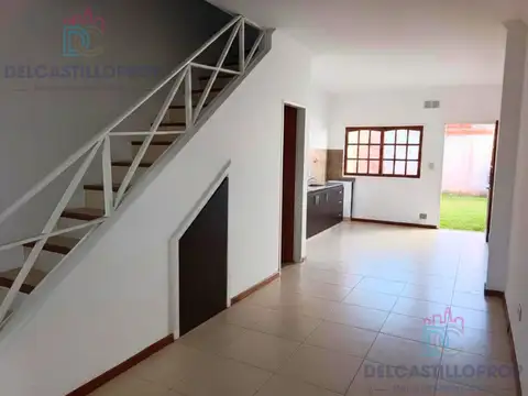 Depto Tipo Casa en Venta de 2 dormitorios