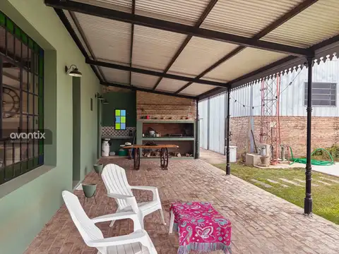 Casa 4 ambientes con 1 baño