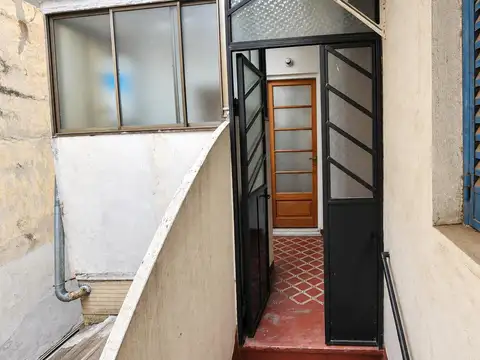 Depto Tipo Casa 2 ambientes con 1 baño