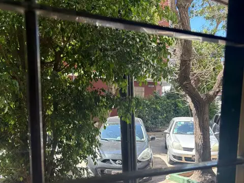 Alquiler 2 ambientes piso 7 balcon Vicente Lopez.