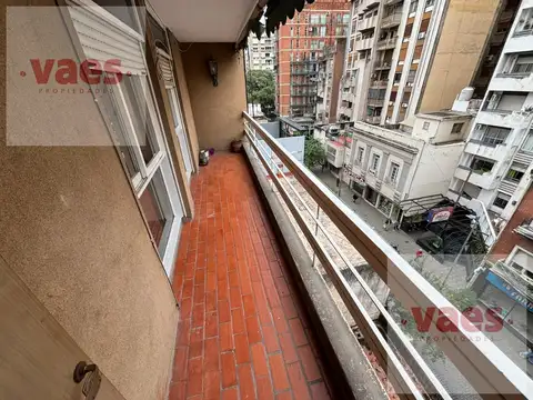 Departamento 6 ambientes con 2 baños