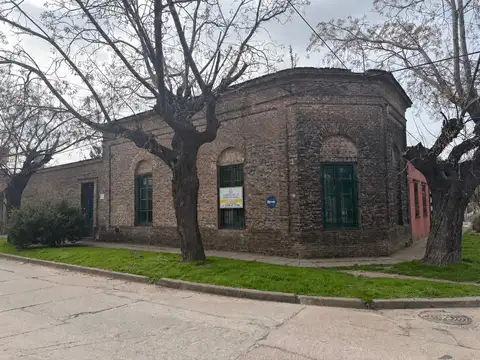 Hermosa Casa de Época en esquina , centro