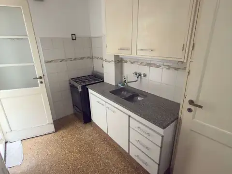 CRAMER 400, Piso PB