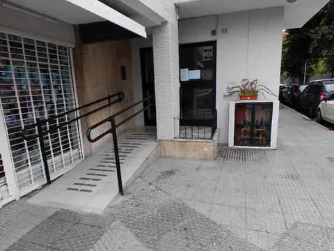 DEPARTAMENTO DE TRES AMBIENTES AL FRENTE