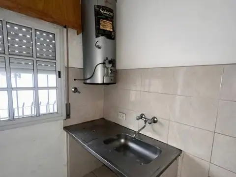 Departamento - Alquiler - Argentina, La Matanza - VALENTIN GOMEZ 2935