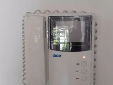 Depto Tipo Casa en Alquiler con 1 cocheras