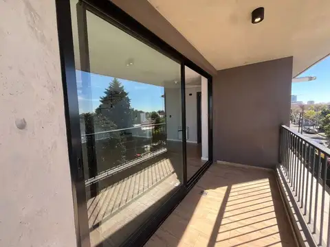 Departamento en Venta con 2 cocheras
