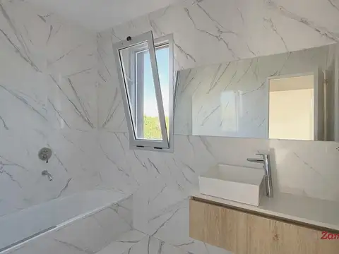 Departamento 4 ambientes con 2 baños