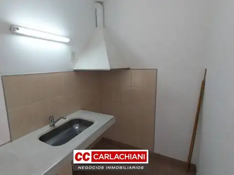 Departamento en Alquiler en Las Rosas, $ 350.000