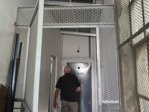 Galpon en Venta 26  mts Frente