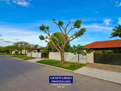Venta casa con piscina y amplio patio con área de servicio | charata, chaco.