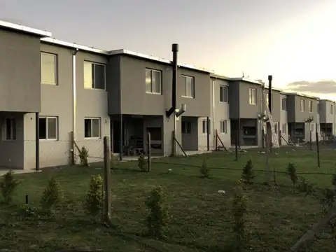 Garín - Duplex Venta USD 150000