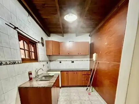 Casa en Venta en Berazategui, USD 98.000