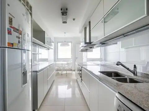 Departamento en Alquiler con 2 cocheras