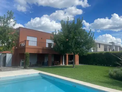 Venta casa Barrio Haras Santa Maria, Escobar, G.B.A. Zona Norte